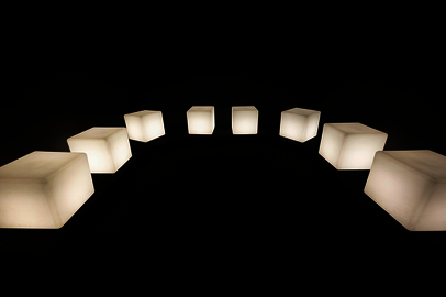 Die Dunkelbar in Form eines Hufeisens