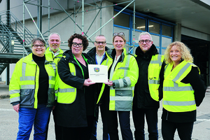 Gruppenfoto von der Übergabe